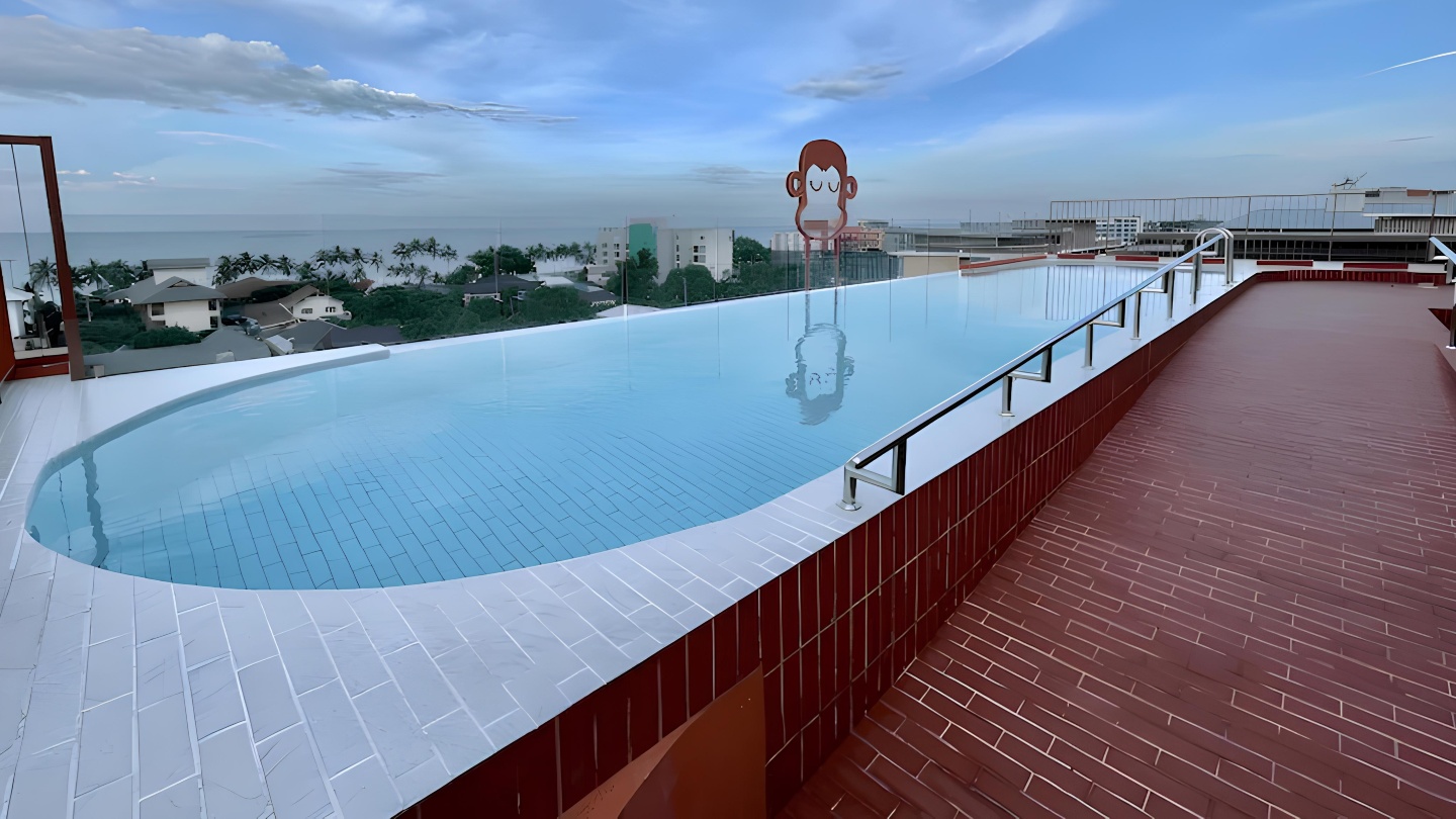 blu monkey hub & hotel bangsaen